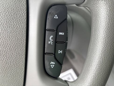 Used 2015 Chevrolet Traverse LS FWD image 24