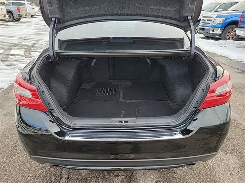 Used 2018 Nissan Altima 2.5 SL w/ 2.5 SL Technology Package image 7