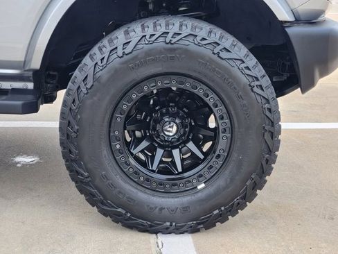 Used 2023 Ford Bronco Outer Banks image 10