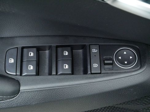 New 2026 Kia Seltos S image 21