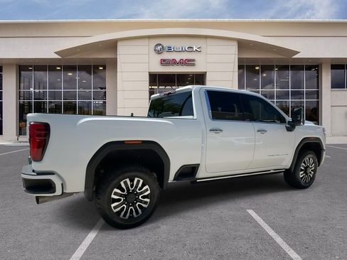 Certified 2024 GMC Sierra 2500 Denali Ultimate w/ Max Trailering Package AWD/4WD image 14