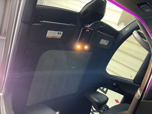 Used 2025 Mercedes-Benz GLC 63 AMG S image 13