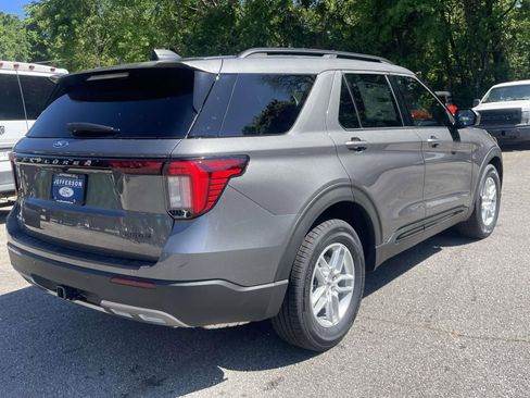 New 2026 Ford Explorer Active image 4