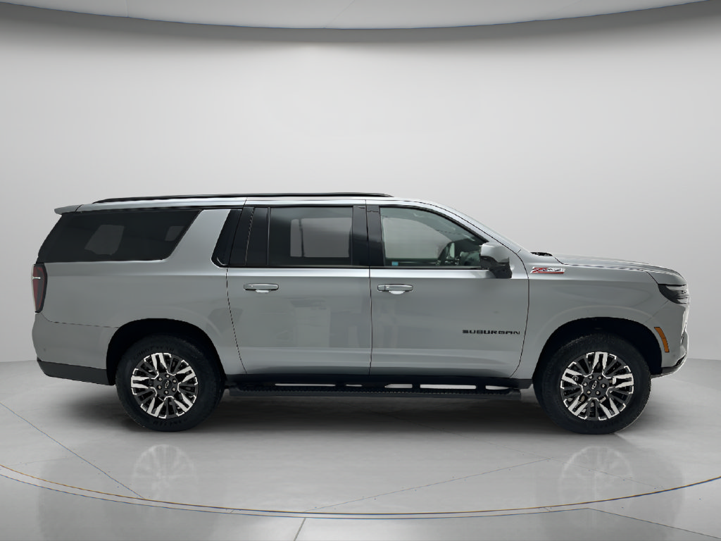 Used 2025 Chevrolet Suburban Z71 AWD/4WD image 4
