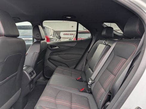 Used 2023 Chevrolet Equinox RS AWD/4WD image 10