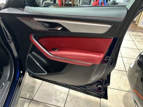 Used 2023 Jaguar F-PACE R-Dynamic S image 29