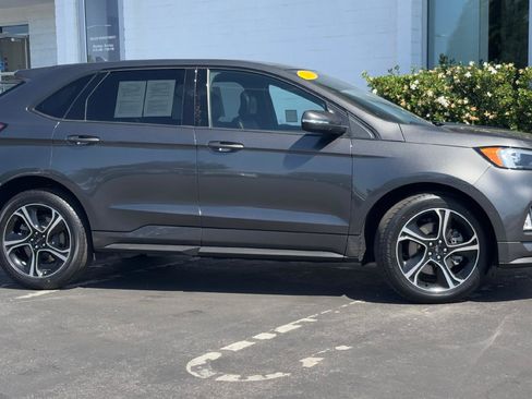 Used 2019 Ford Edge ST AWD/4WD image 2