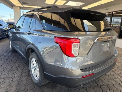 Used 2023 Ford Explorer XLT AWD/4WD image 8