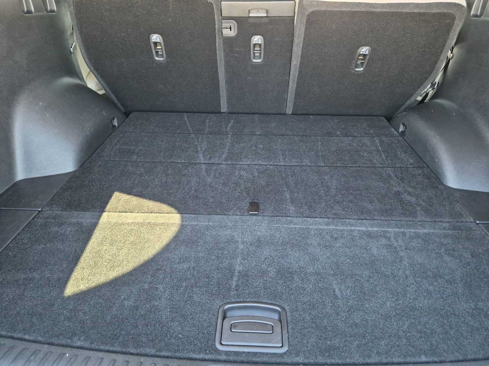 Used 2018 Kia Sorento FWD image 31