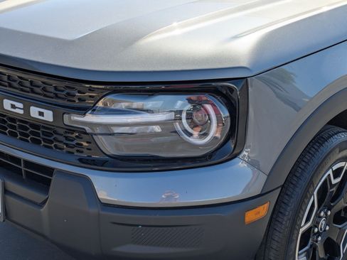 Used 2025 Ford Bronco Sport Outer Banks AWD/4WD image 12