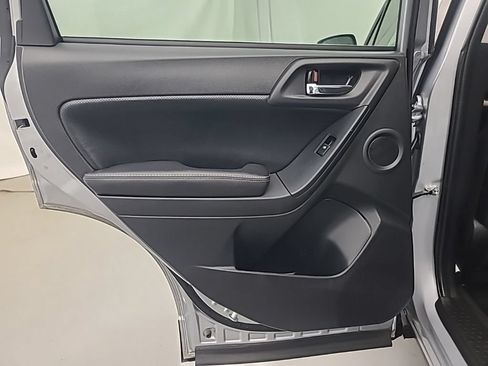 Used 2018 Subaru Forester 2.5i Limited AWD/4WD image 19
