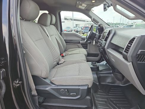 Used 2018 Ford F150 XLT w/ Equipment Group 302A Luxury AWD/4WD image 18