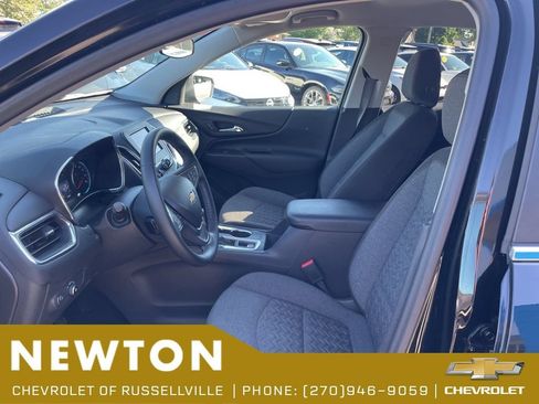Used 2024 Chevrolet Equinox LT w/ LPO, Floor Liner Package FWD image 4