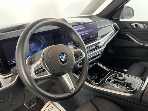 Certified 2025 BMW X5 xDrive40i w/ Executive Package image 12