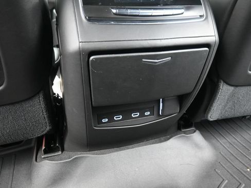 Used 2021 Cadillac Escalade ESV Sport Platinum AWD/4WD image 18