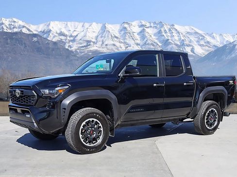 Used 2024 Toyota Tacoma TRD Off-Road AWD/4WD image 2