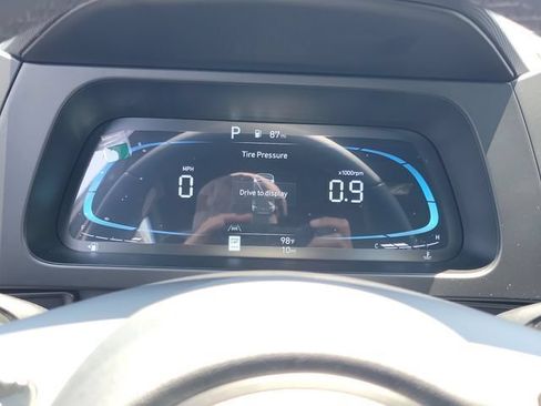 New 2026 Hyundai Elantra SEL Sport FWD image 9