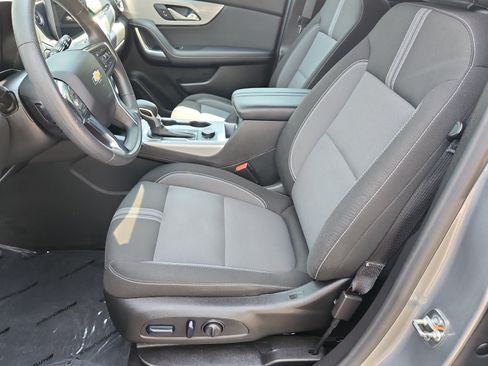 Used 2025 Chevrolet Blazer LT FWD image 14