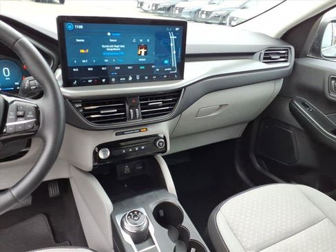 Used 2025 Ford Escape Active w/ Active Premium Tech Pack image 15