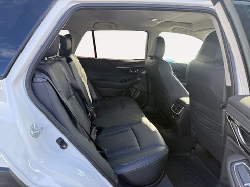 Used 2023 Subaru Outback Limited image 18