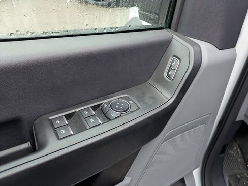 New 2025 Ford F550 4x4 Crew Cab image 16