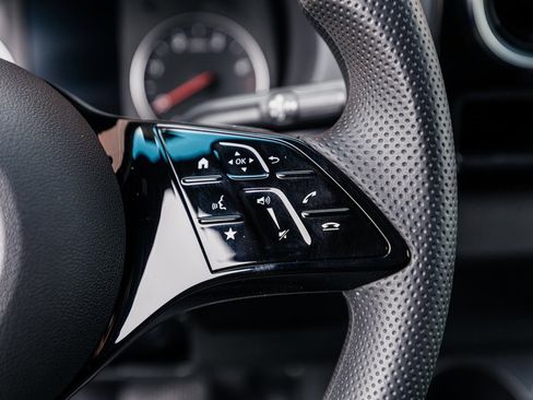 Used 2025 Mercedes-Benz Sprinter 2500 image 12