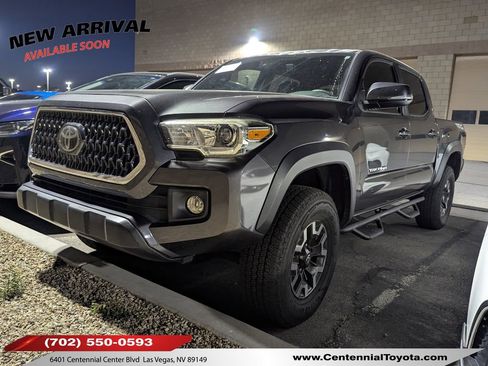 Used 2018 Toyota Tacoma TRD Off-Road w/ Technology Package RWD image 1