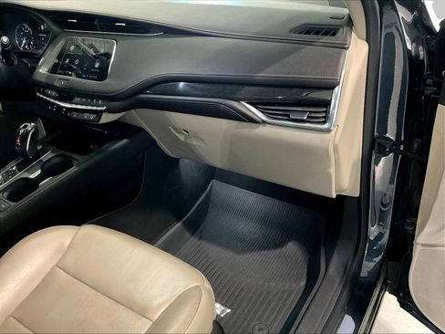 Used 2019 Cadillac XT4 Premium Luxury FWD image 26