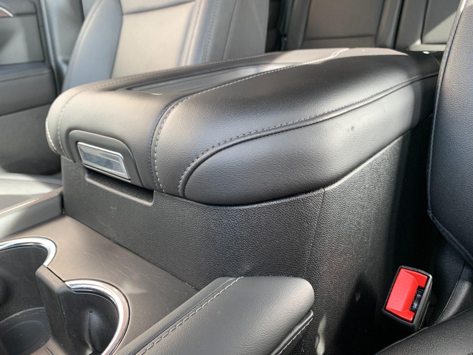 Used 2023 Chevrolet Tahoe LT w/ Luxury Package AWD/4WD image 24