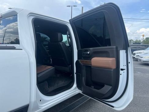 Used 2022 Chevrolet Silverado 3500 High Country w/ LPO, Hitch Package AWD/4WD image 10