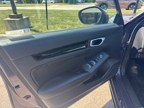 Used 2024 Honda Civic EX-L image 7