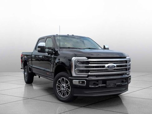 New 2026 Ford F250 Platinum w/ Platinum Plus Package AWD/4WD image 2