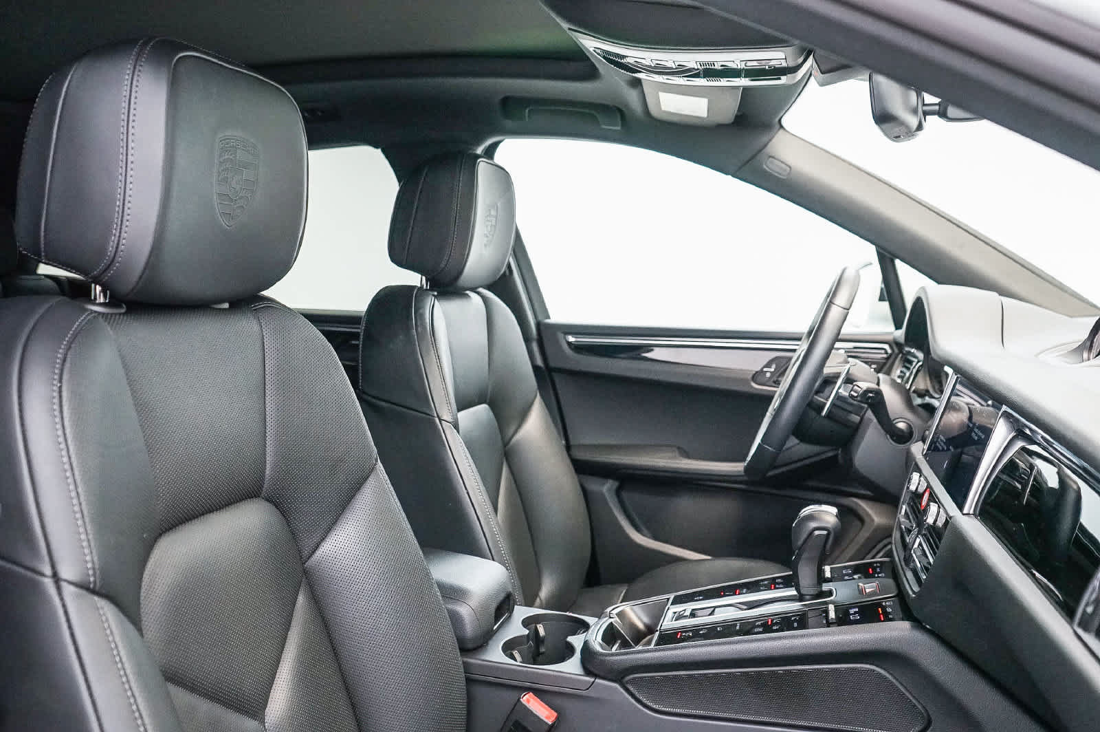 Certified 2026 Porsche Macan S AWD/4WD image 22
