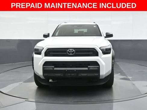 Certified 2025 Toyota 4Runner SR5 AWD/4WD image 2