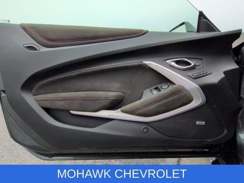 Used 2017 Chevrolet Camaro ZL1 RWD image 23