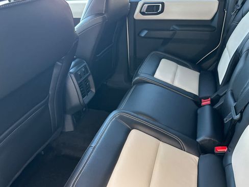 New 2026 Ford Bronco Outer Banks w/ Sasquatch Package AWD/4WD image 10