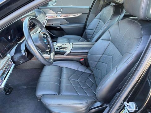 Certified 2024 BMW i7 xDrive60 image 5