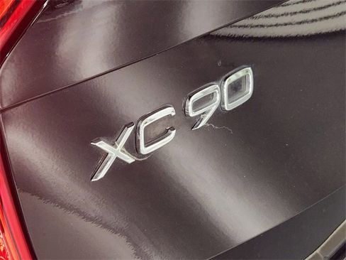 Used 2023 Volvo XC90 B6 Plus w/ Protection Package Premier image 13