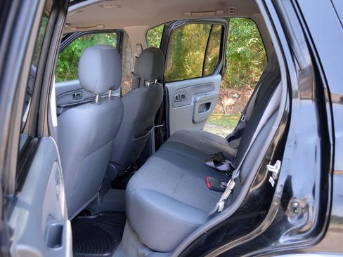 Used 2004 Nissan Xterra XE RWD image 10