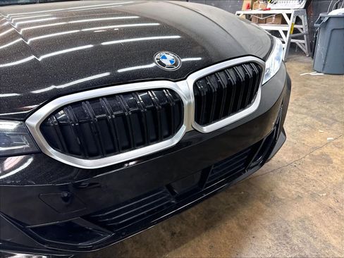 Used 2025 BMW 330i Sedan w/ Convenience Package RWD image 32