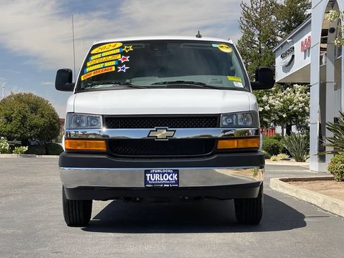 Used 2024 Chevrolet Express 3500 LT w/ LT Preferred Equipment Group RWD image 2