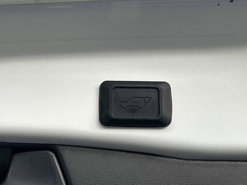 Used 2023 Toyota RAV4 XLE w/ Convenience Package FWD image 13