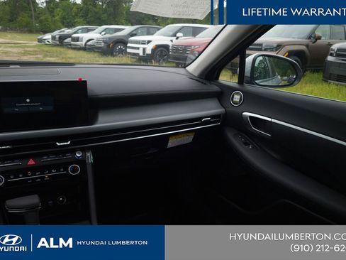 New 2026 Hyundai Sonata SE FWD image 18