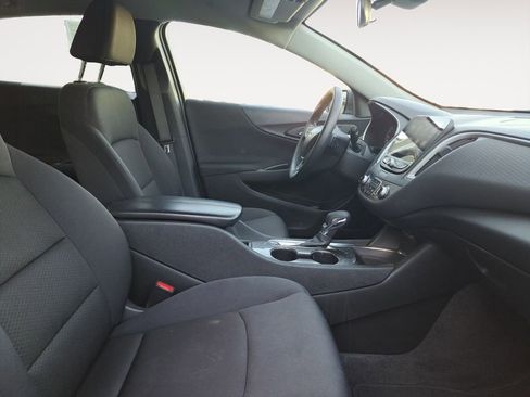 Used 2023 Chevrolet Malibu LT image 15
