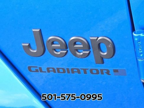 Used 2023 Jeep Gladiator Sport AWD/4WD image 22