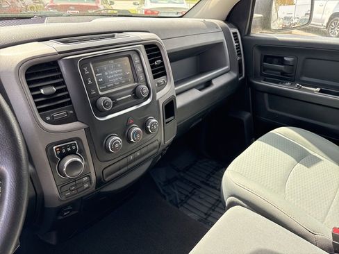 Used 2017 RAM 1500 Express w/ Express Value Package image 19