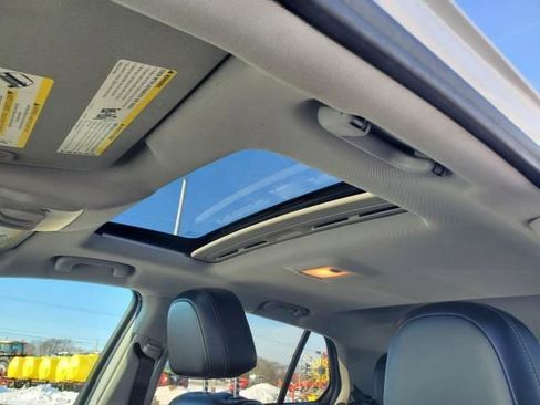 Used 2018 Chevrolet Trax Premier image 17