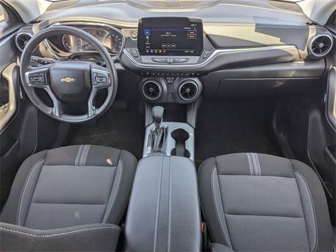 Used 2025 Chevrolet Blazer LT image 14