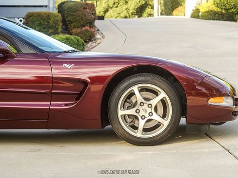 Used 2003 Chevrolet Corvette Convertible w/ Preferred Equipment Group1 RWD image 11