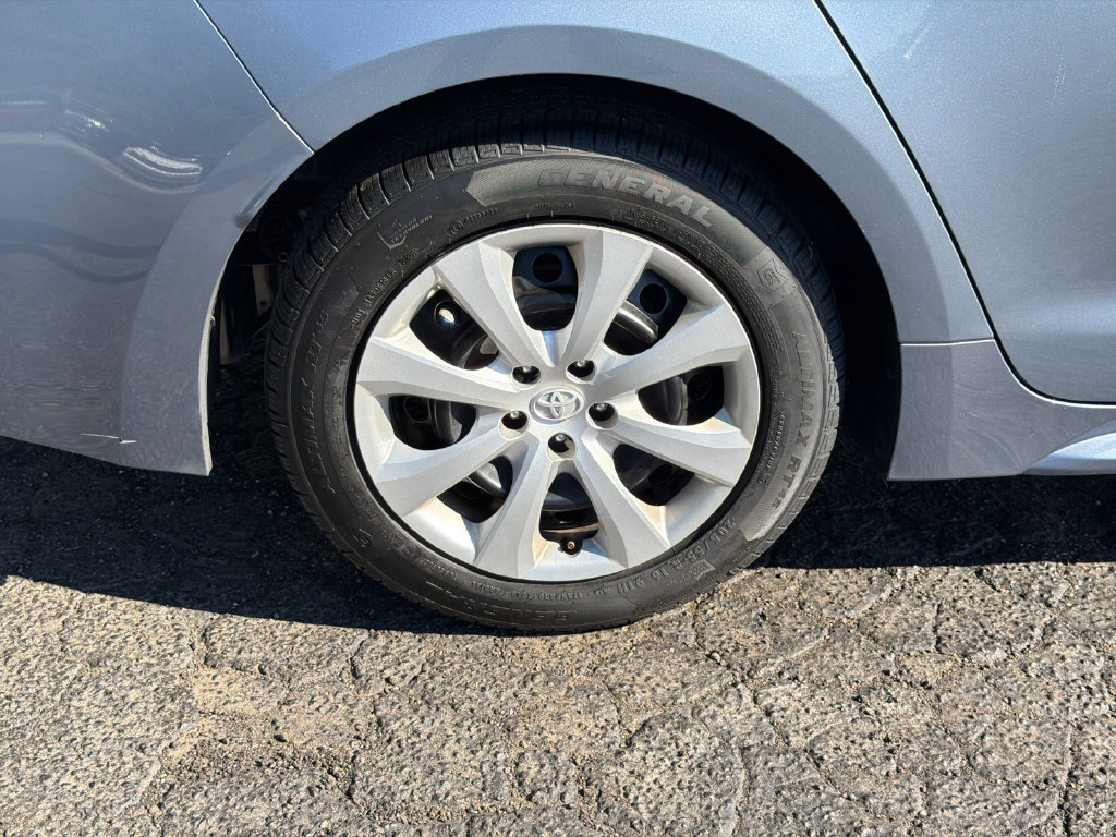 Used 2024 Toyota Corolla LE FWD image 21